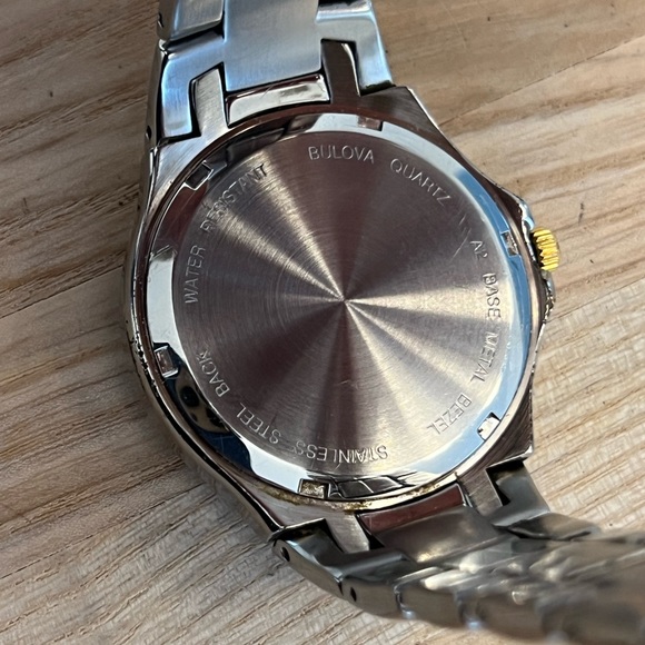 Caravelle by Bulova Men’s Watch White Dial Two Tone Bracelet Date Window - Picture 8 of 11